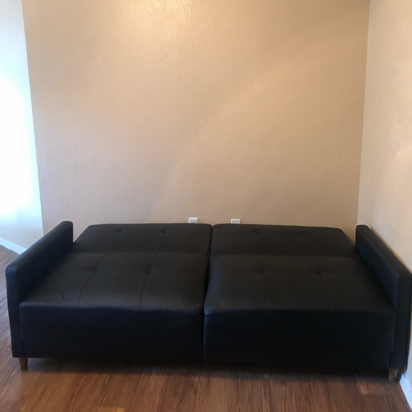 Benitez Convertible Sofa - Picture 5 of 6